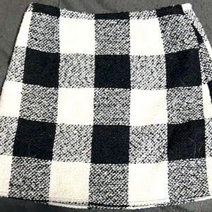 Wore once years ago can’t fit it in anymore in perfect condition